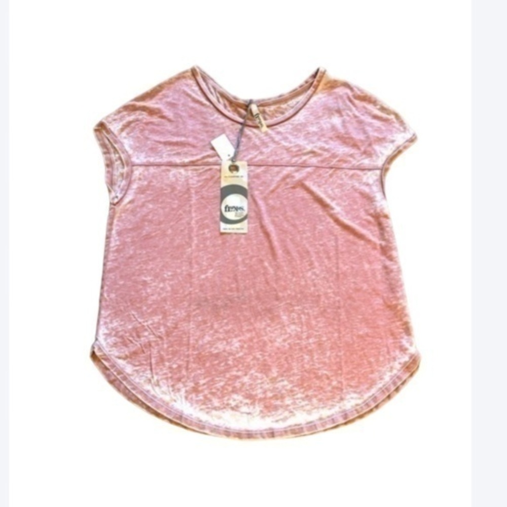 New with tags boutique brand FLUXUS loose fit tee shirt. Soft stretch material